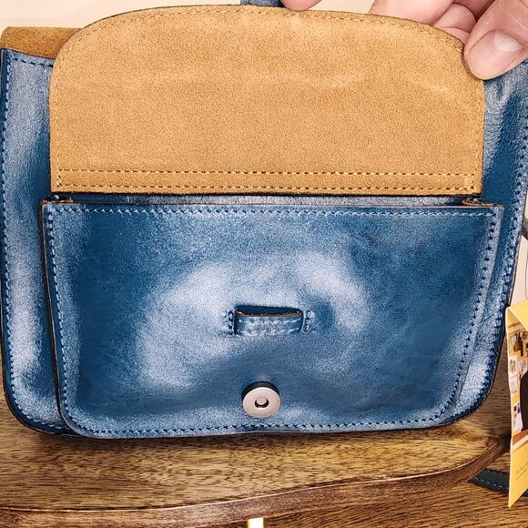 NWT-llina Flap Crossbody Bag in Coral Blue-Patricia Nash - Picture 15 of 16